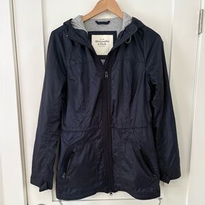 ABERCROMBIE | navy blue wind breaker light jacket size large with hood size L